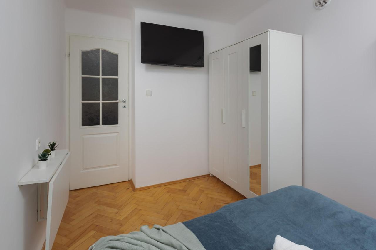 Stars Apartaments City Center By Noclegi Renters Warschau Exterior foto