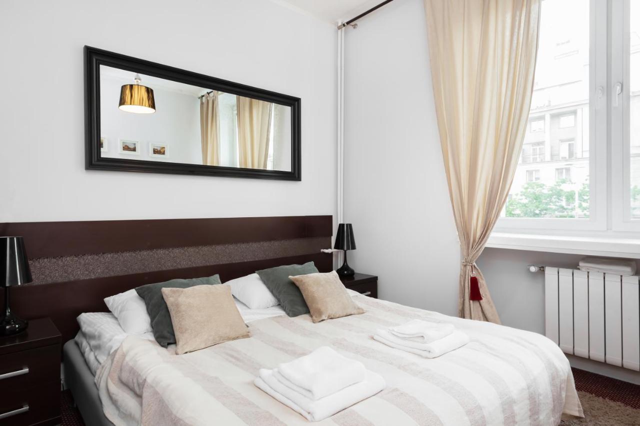 Stars Apartaments City Center By Noclegi Renters Warschau Exterior foto