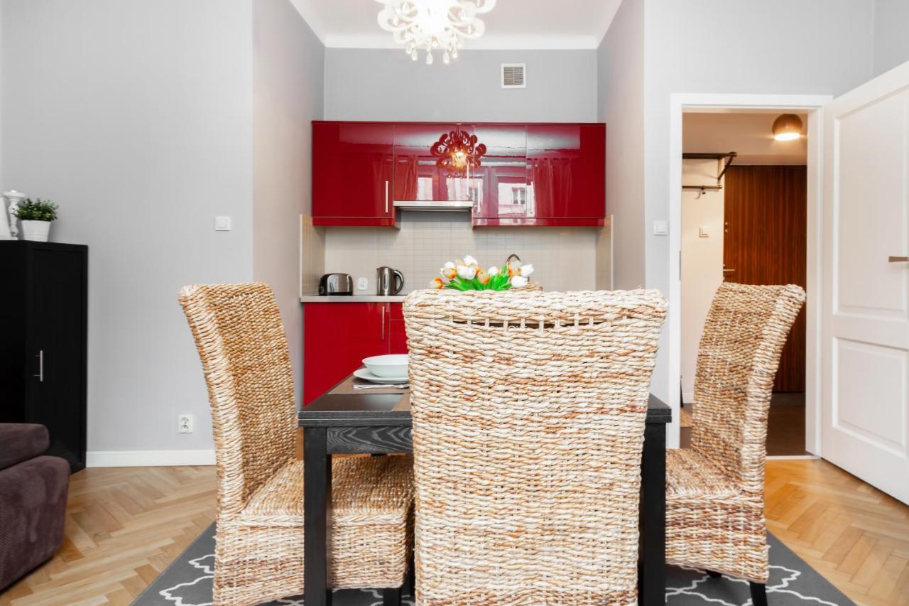 Stars Apartaments City Center By Noclegi Renters Warschau Exterior foto