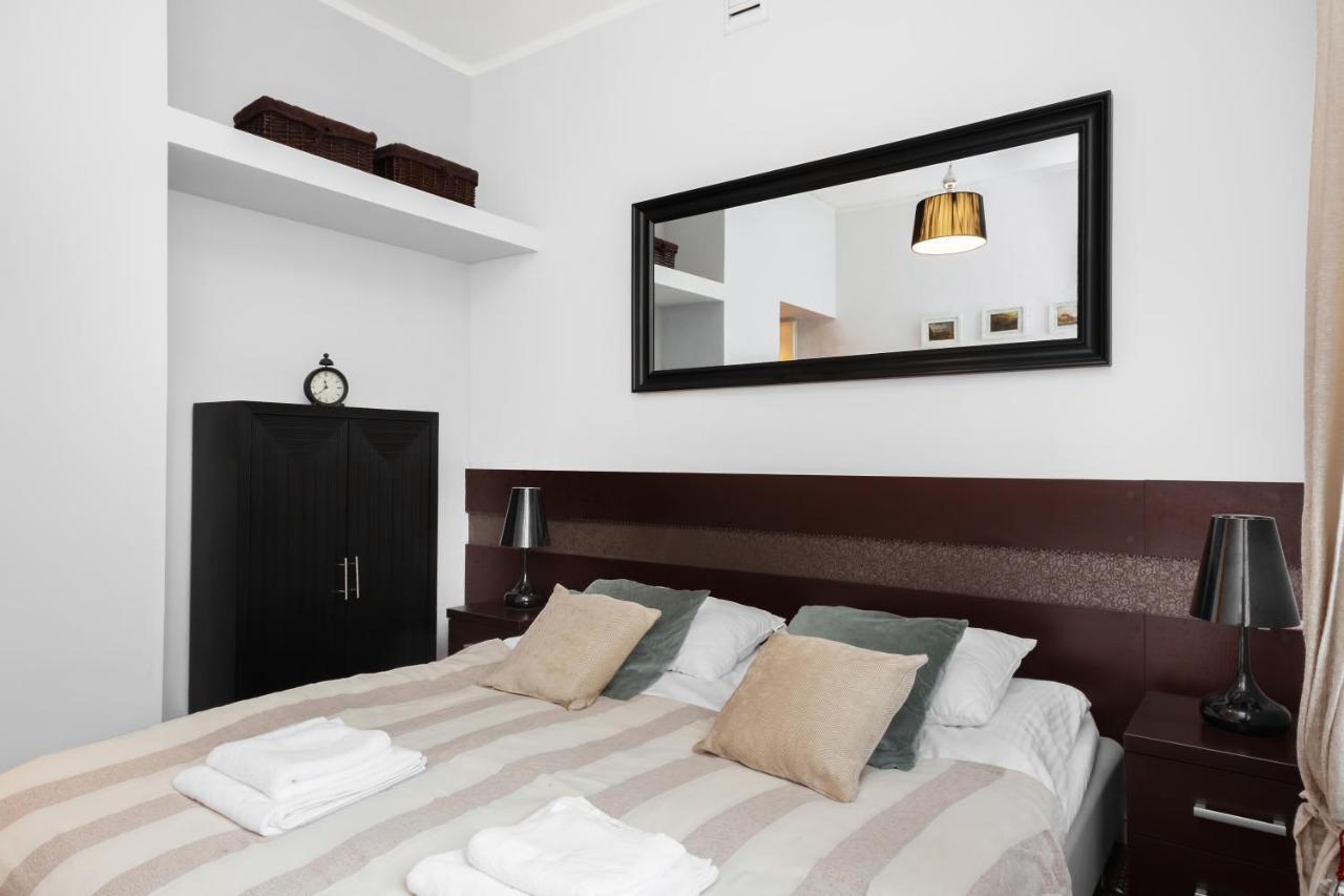 Stars Apartaments City Center By Noclegi Renters Warschau Exterior foto