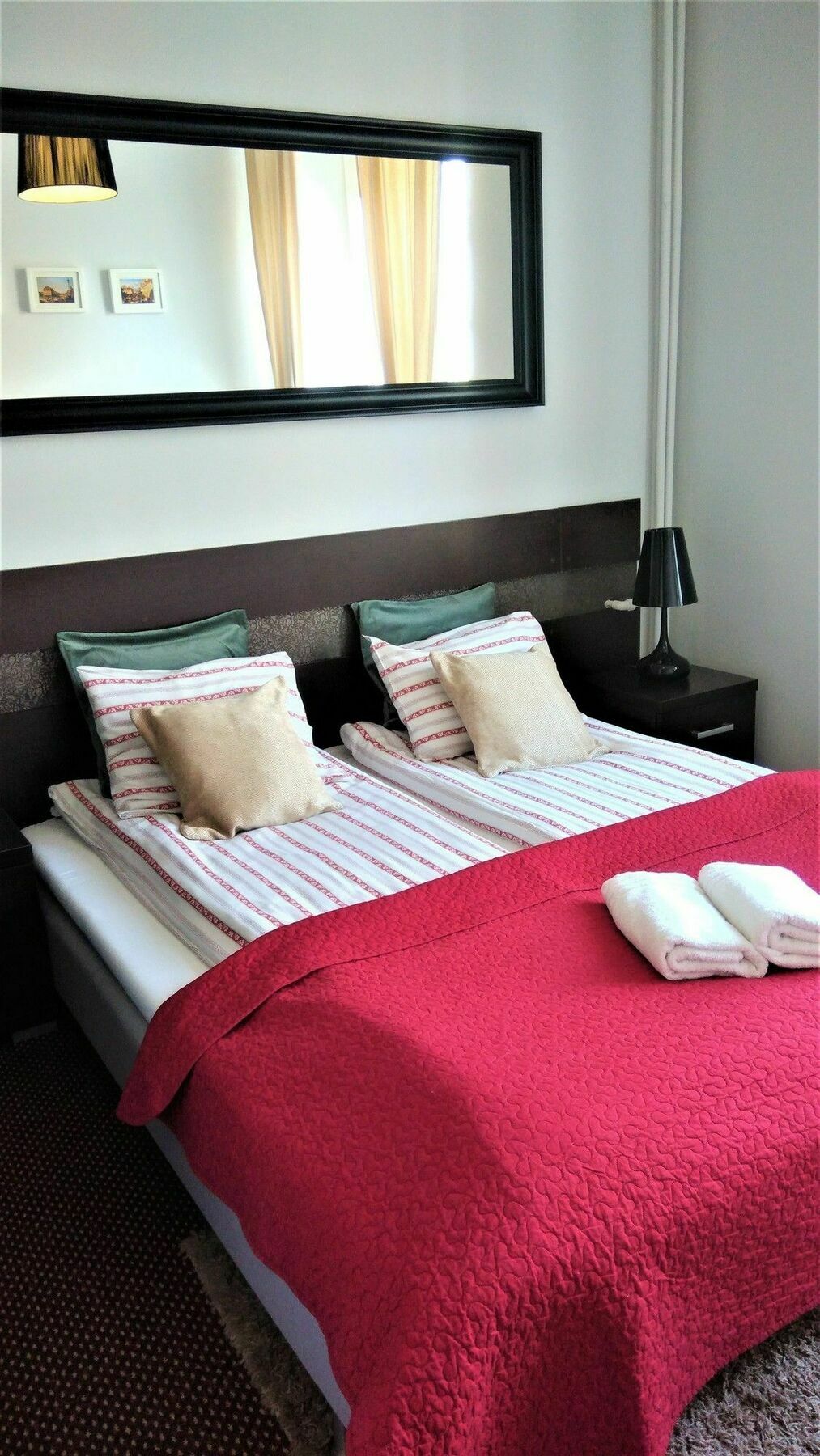 Stars Apartaments City Center By Noclegi Renters Warschau Exterior foto